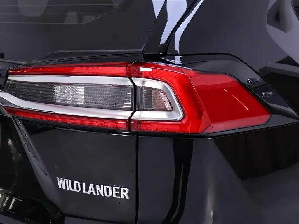 Toyota Wildlander — фото 5