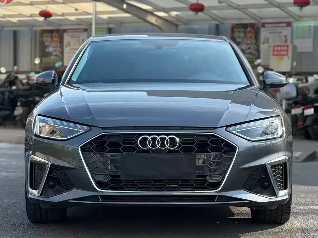 Audi A4L — фото 2