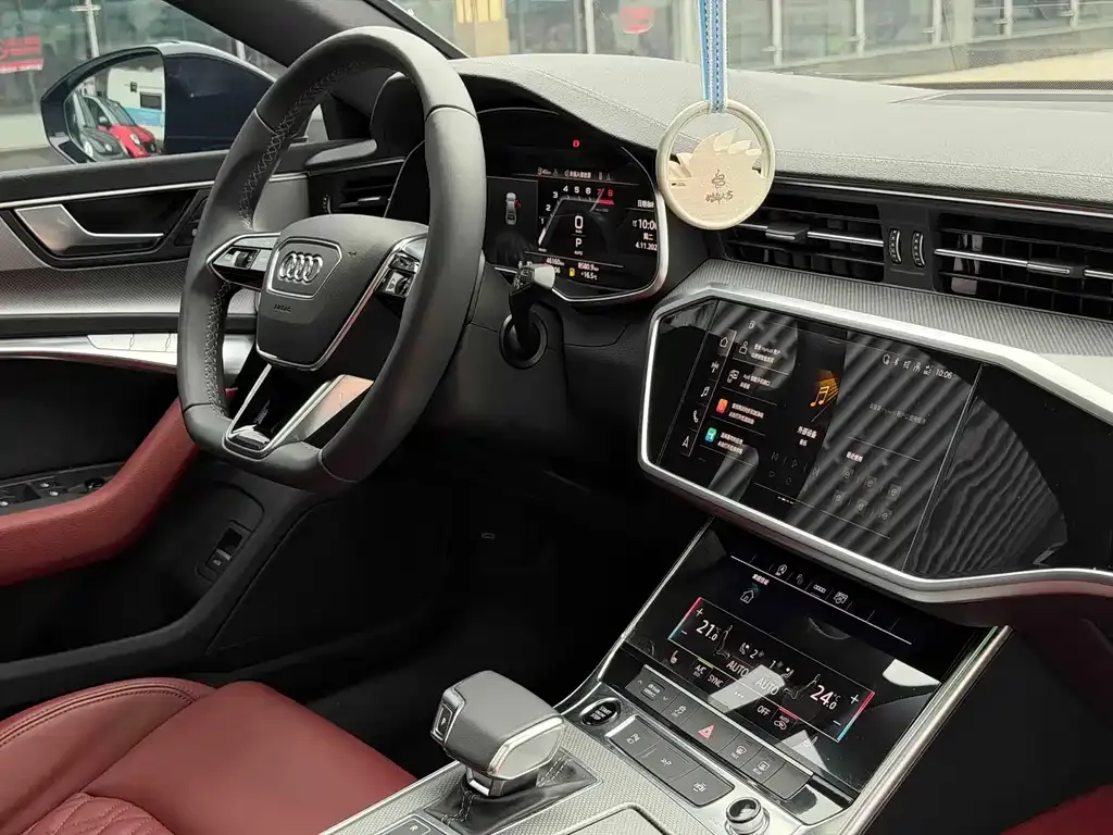 Audi A7L 2023 из CN, фото 8