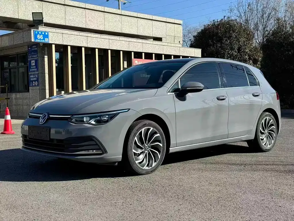 Volkswagen Golf 2022 из CN, фото 1