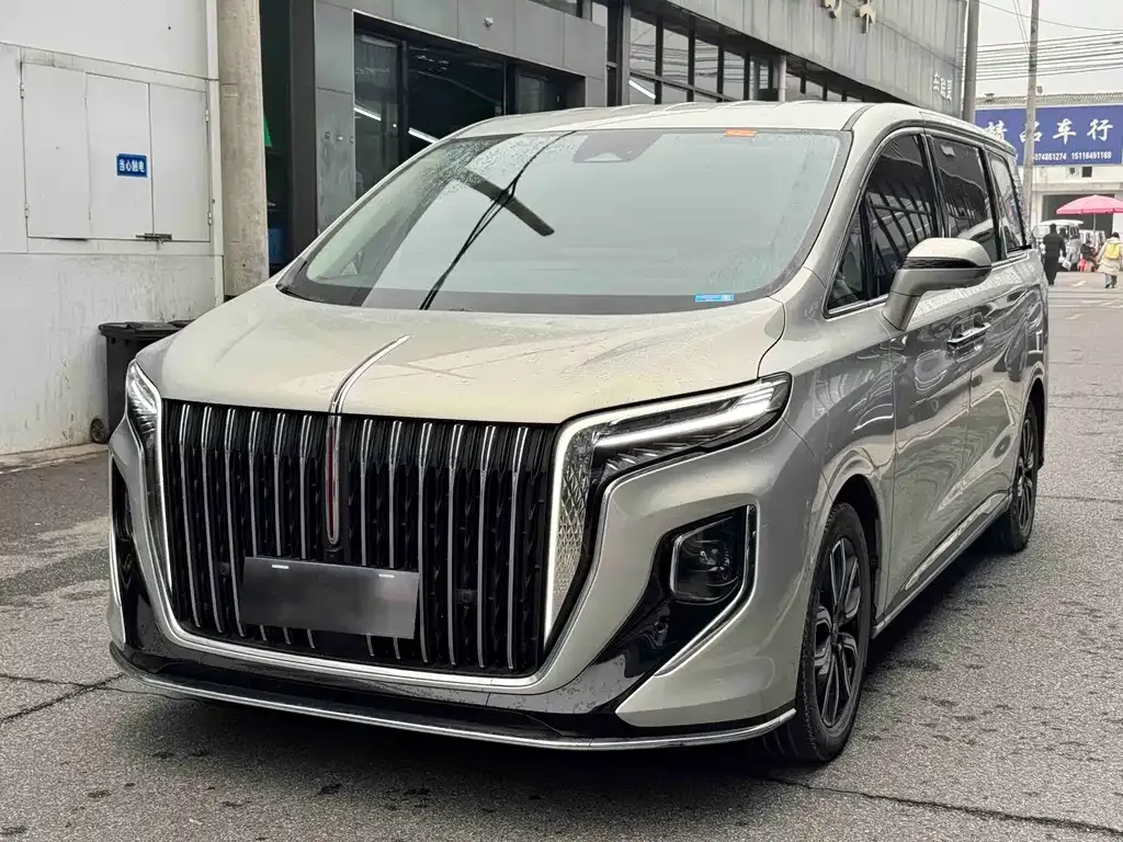 Hongqi HQ9 — фото 1