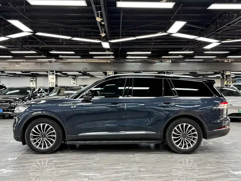 Lincoln Aviator 2021 из CN, фото 5