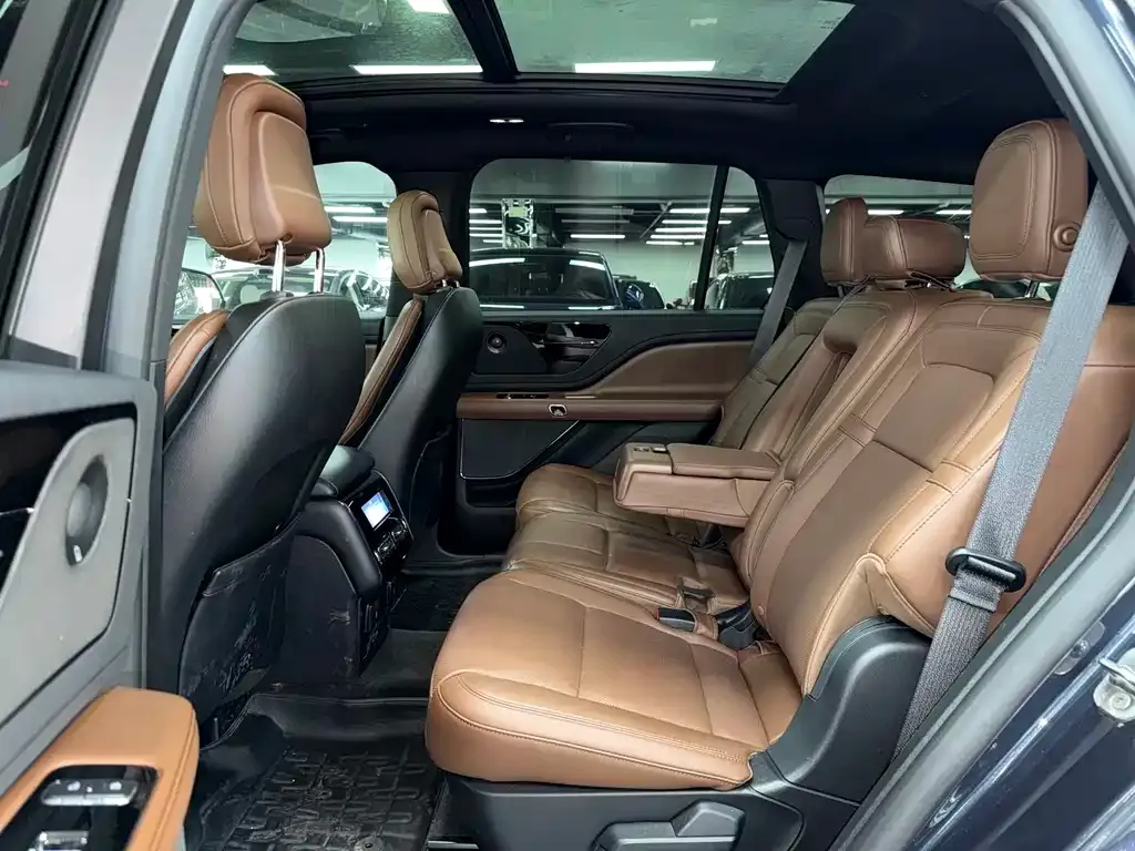 Lincoln Aviator 2021 из CN, фото 2