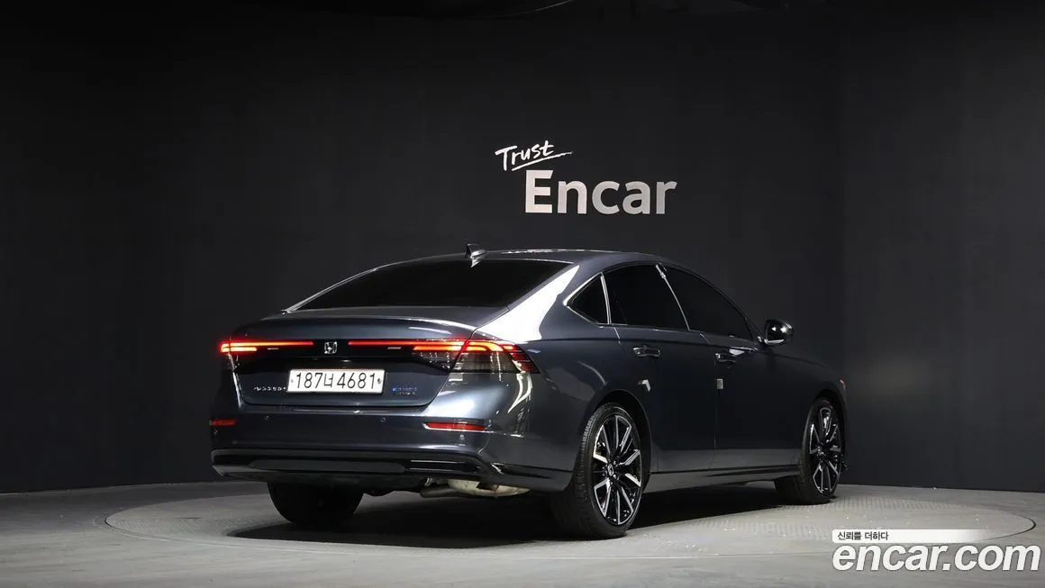 Honda Accord — фото 2