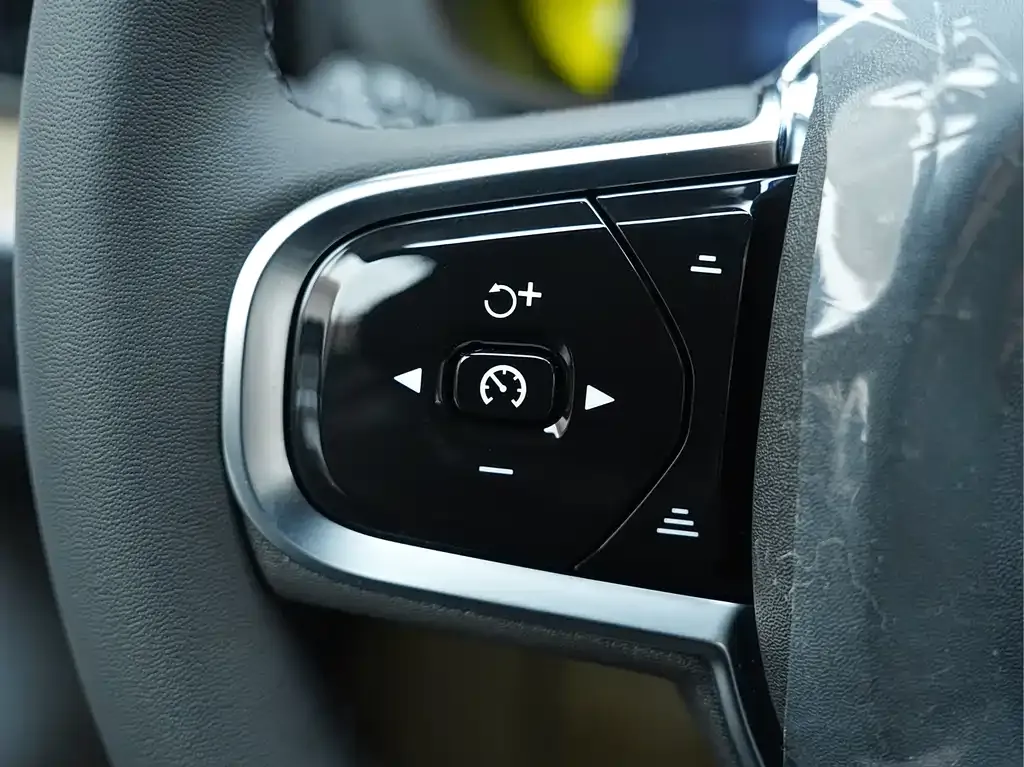 Volvo XC60 2026 из CN, фото 8