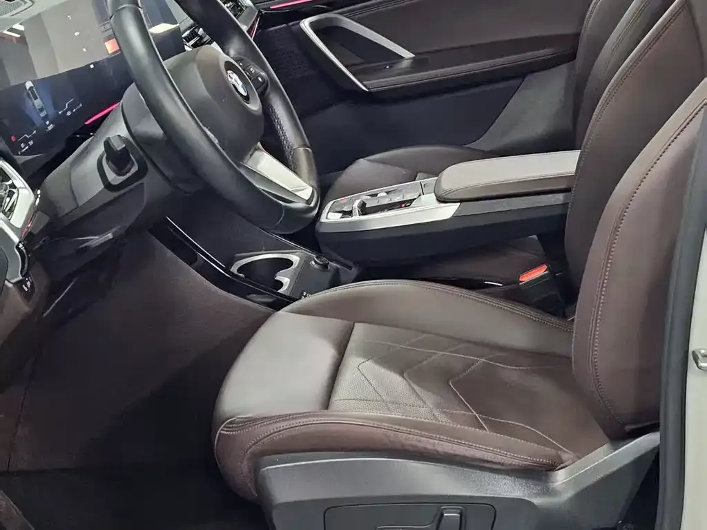BMW X1 2024 из CN, фото 3