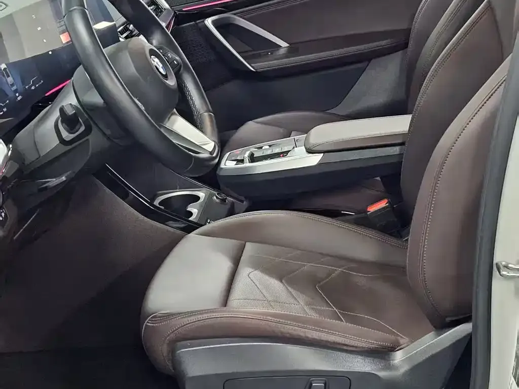 BMW X1 2024 из CN, фото 10