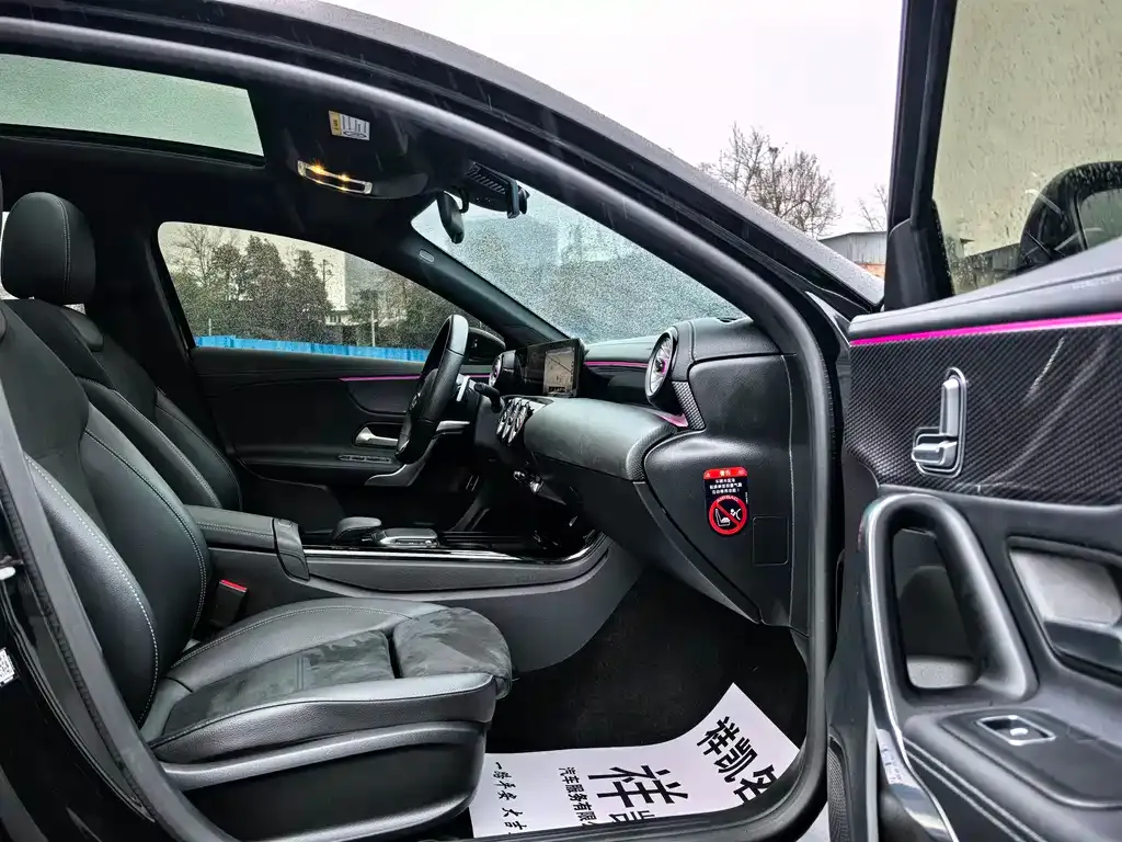 Mercedes-Benz A-Class 2023 из CN, фото 10
