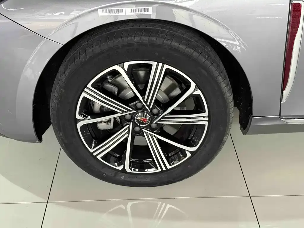 Hongqi H5 PHEV 2025 из CN, фото 6