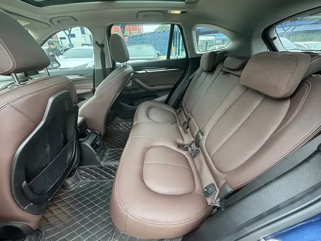 BMW X1 2021 из CN, фото 4