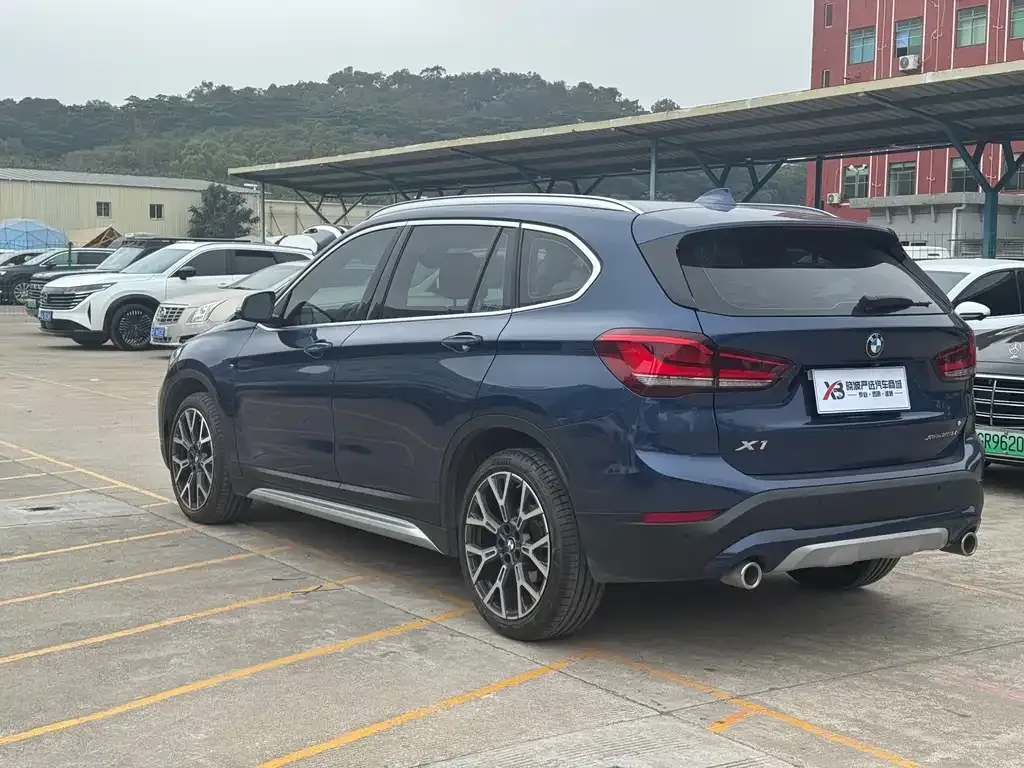 BMW X1 2021 из CN, фото 8