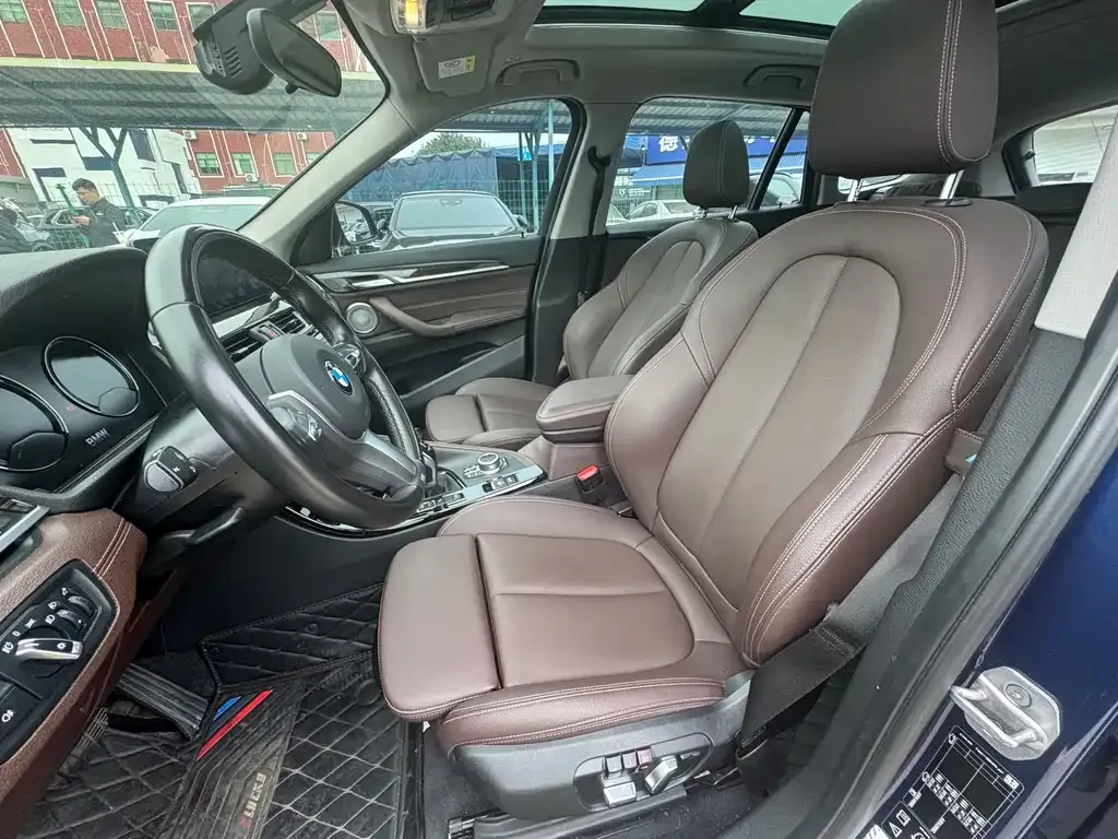 BMW X1 2021 из CN, фото 9