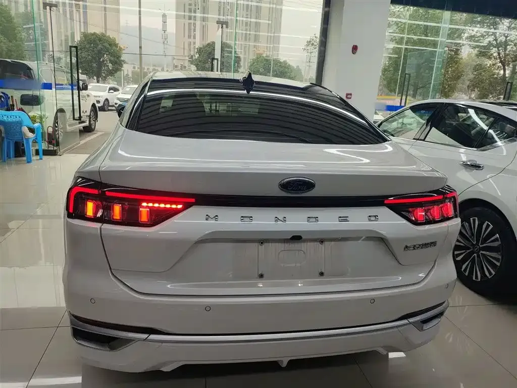 Ford Mondeo 2024 из CN, фото 4