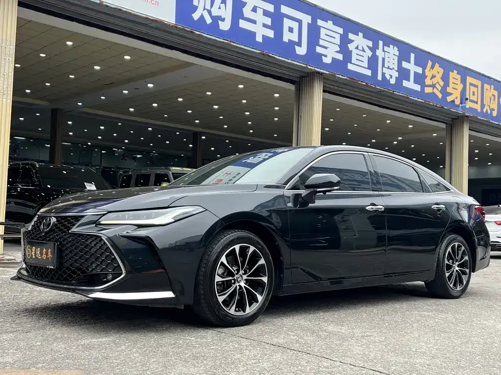Toyota Avalon 2023 из CN, фото 1