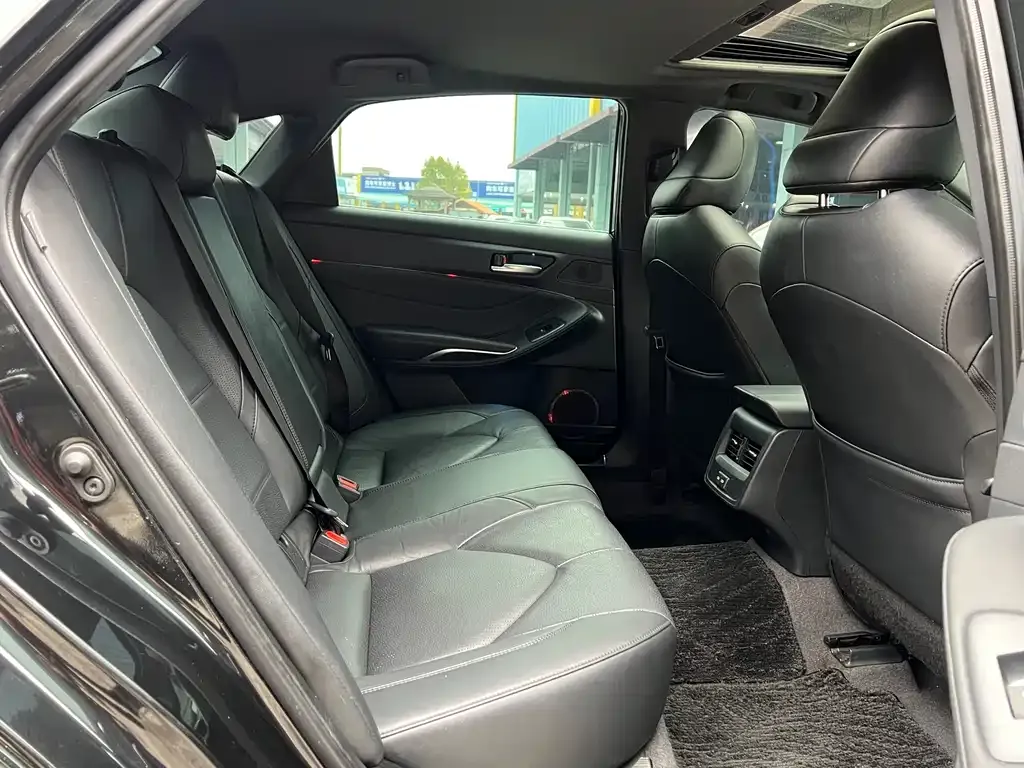 Toyota Avalon 2023 из CN, фото 10