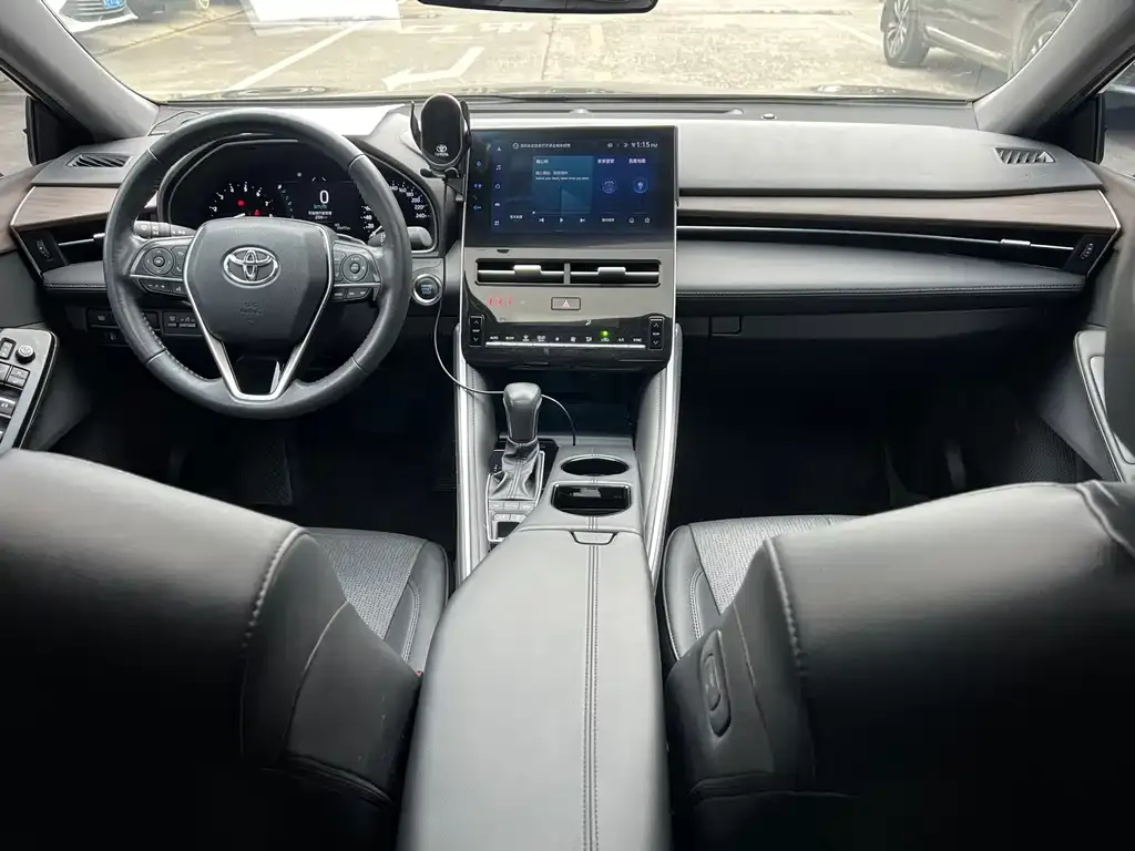 Toyota Avalon 2023 из CN, фото 4