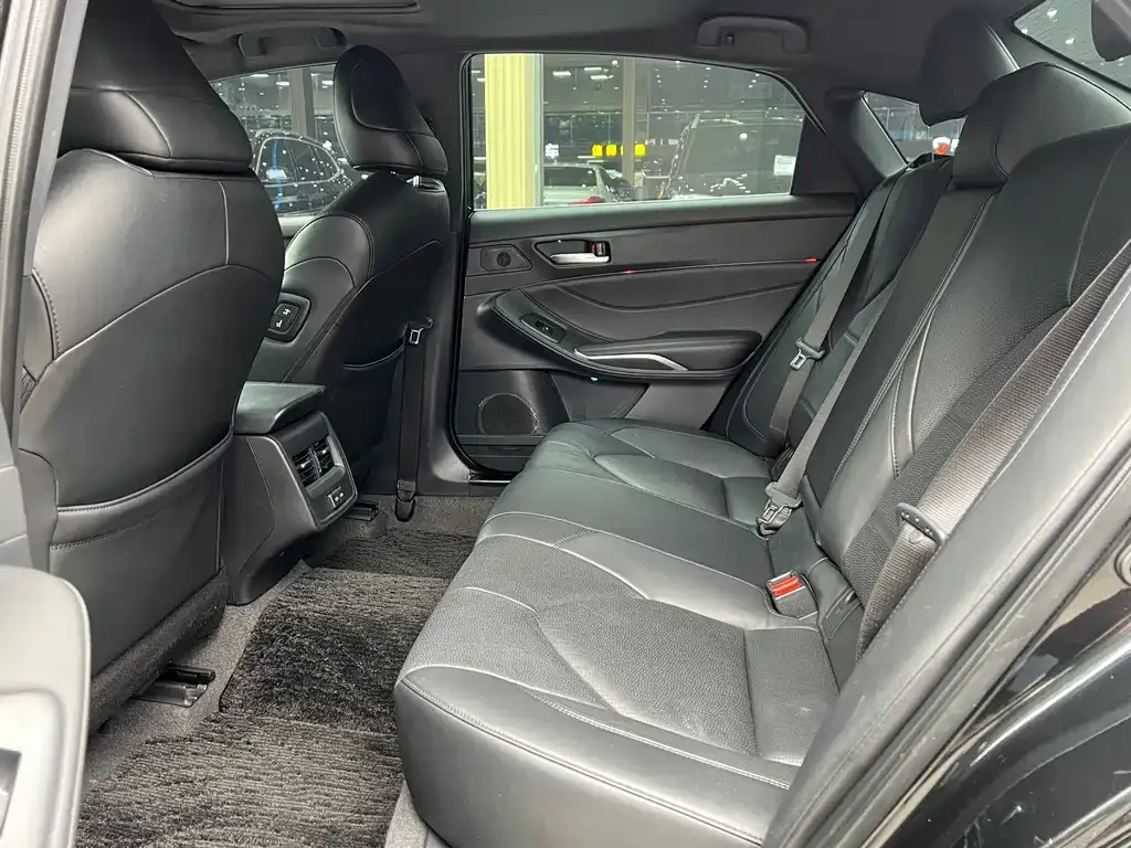 Toyota Avalon 2023 из CN, фото 8
