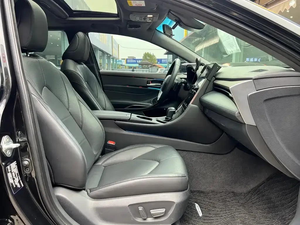 Toyota Avalon 2023 из CN, фото 7