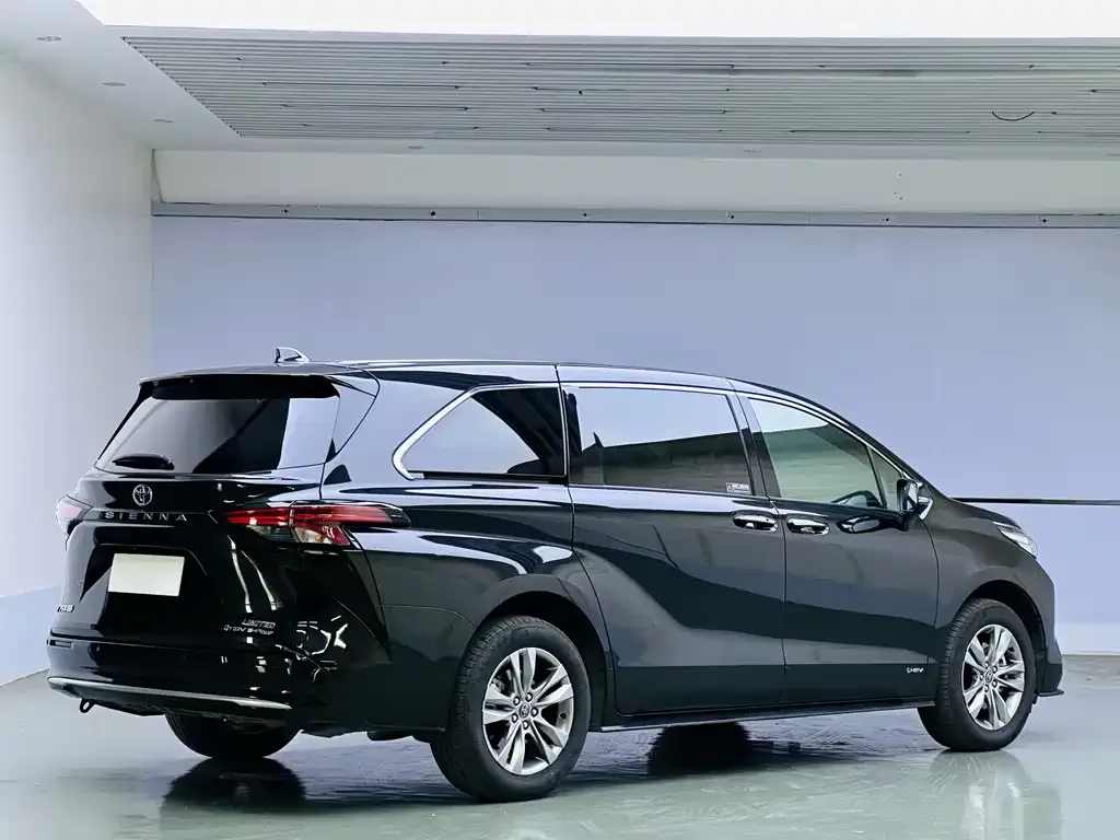 Toyota Sienna 2024 из CN, фото 7