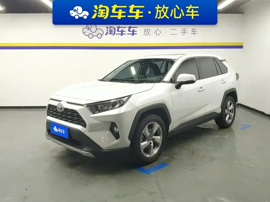 Toyota RAV4 2022 из CN, фото 1