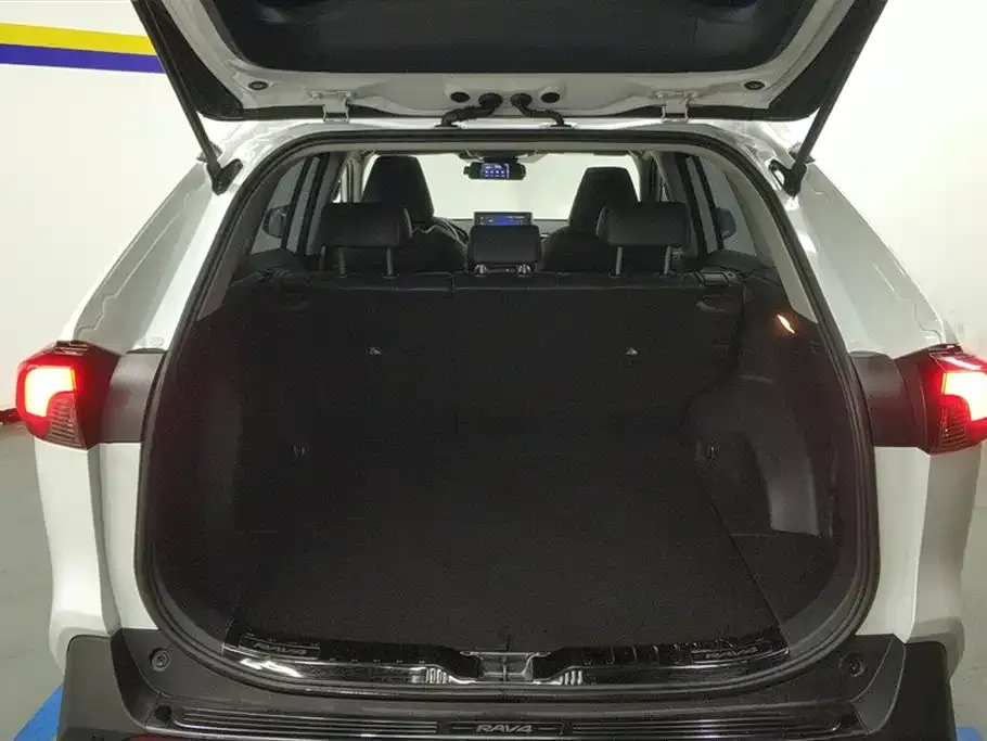 Toyota RAV4 2022 из CN, фото 8
