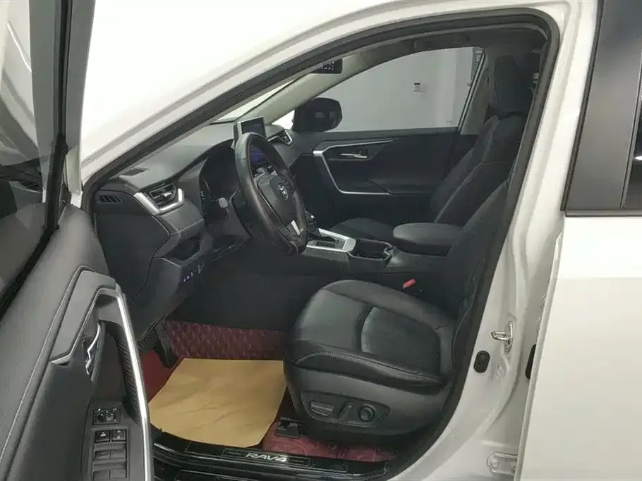Toyota RAV4 2022 из CN, фото 7