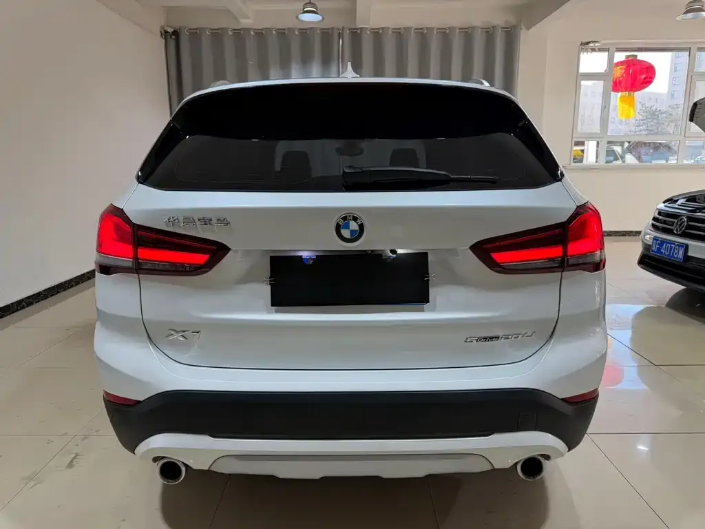 BMW X1 — фото 2
