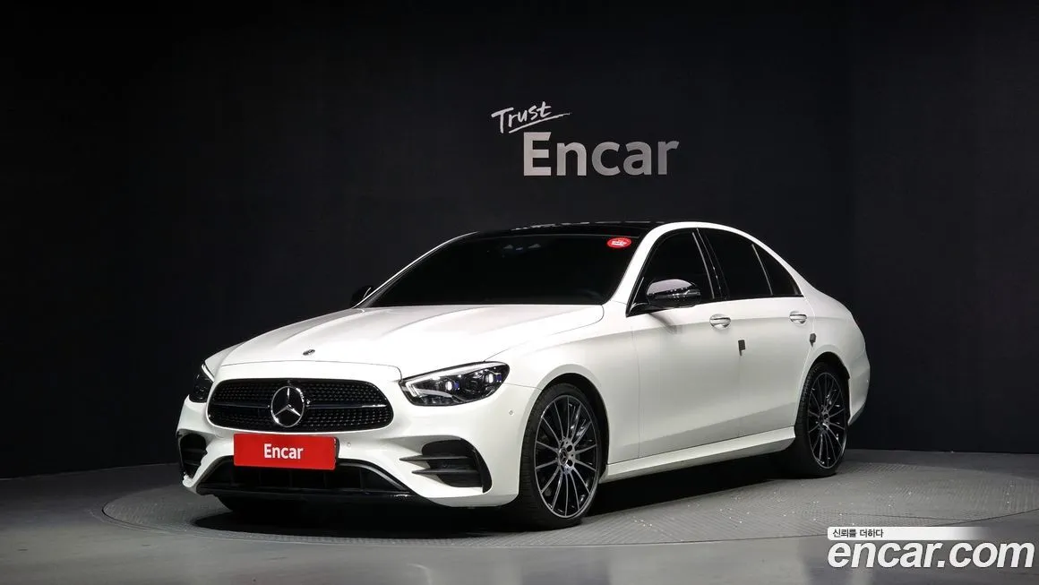 Mercedes-Benz E-Class — фото 1
