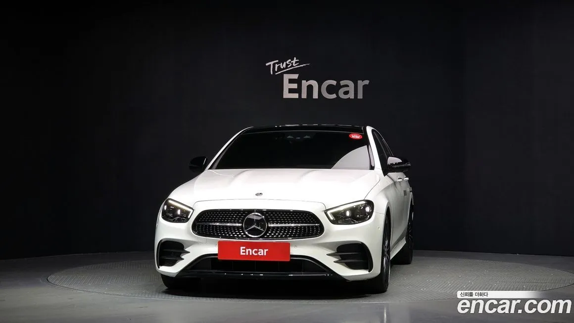 Mercedes-Benz E-Class — фото 9