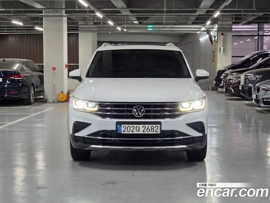 Volkswagen Tiguan — фото 4