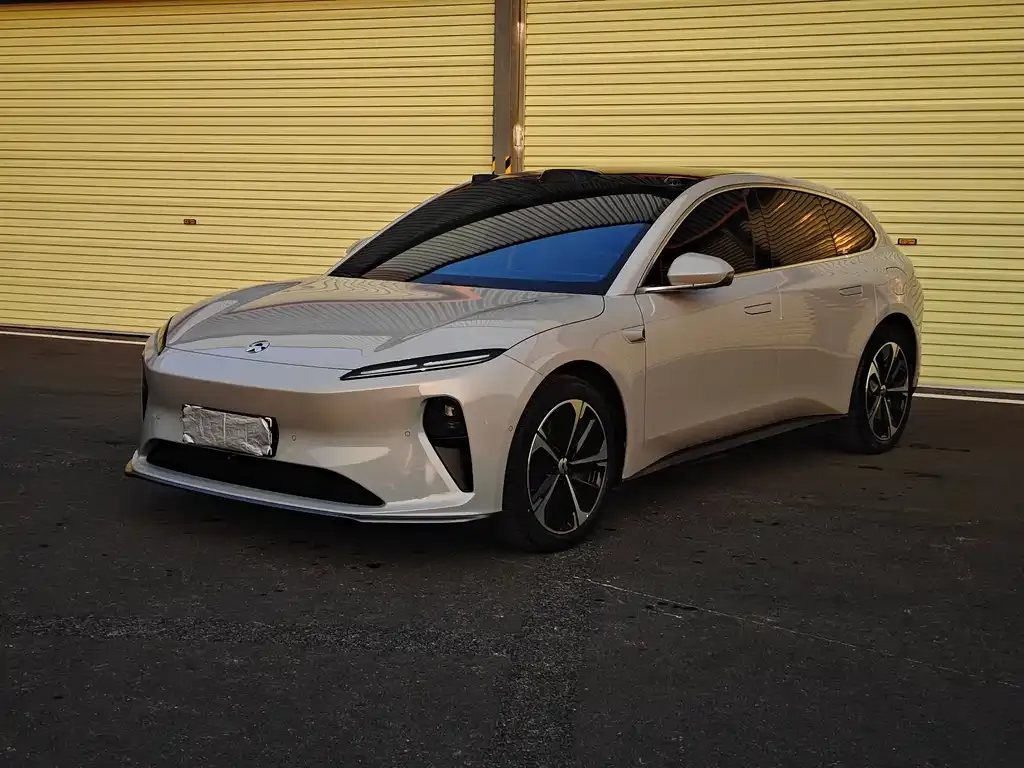 NIO ET5T