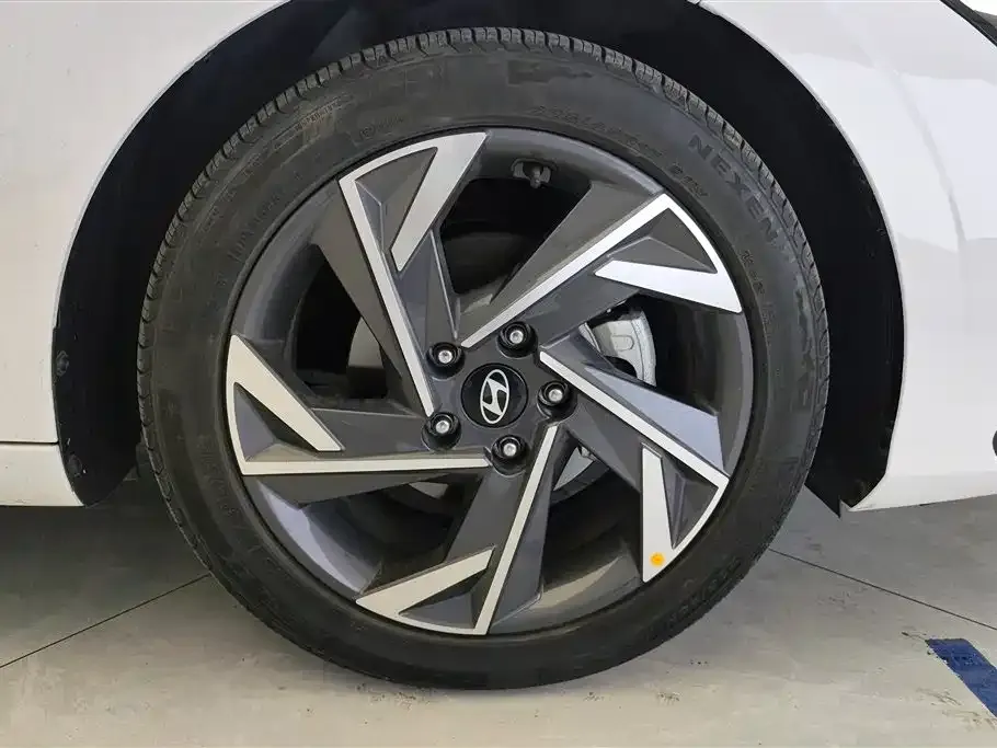 Hyundai Elantra 2024 из CN, фото 7