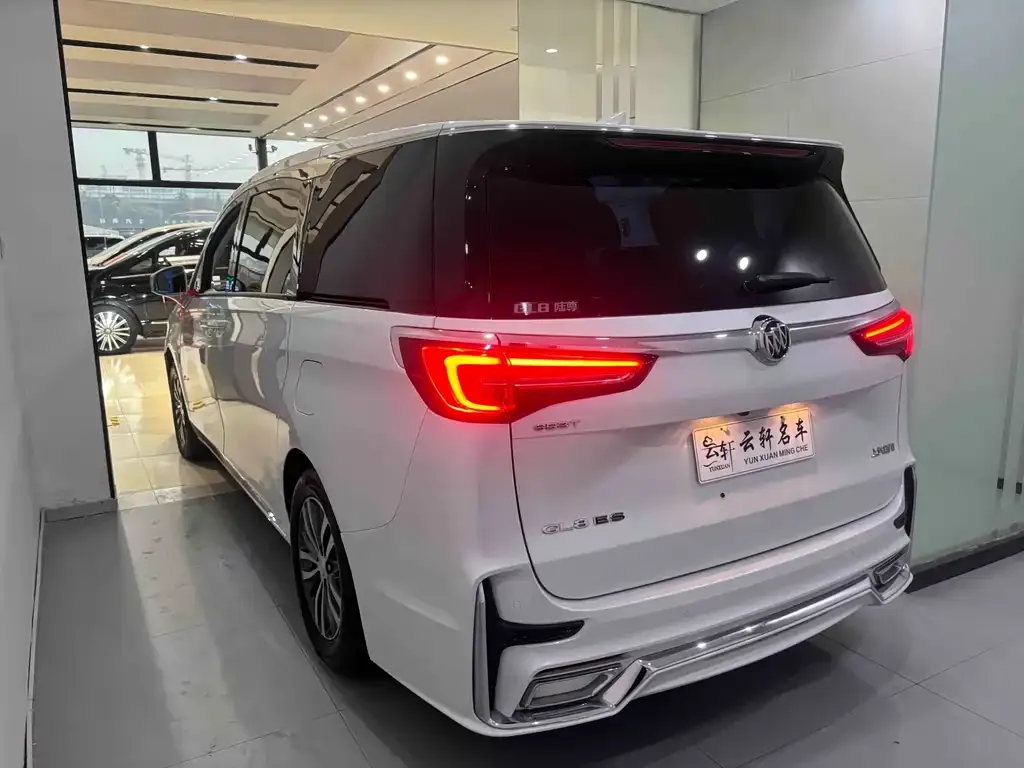 Buick GL8 2021 из CN, фото 6