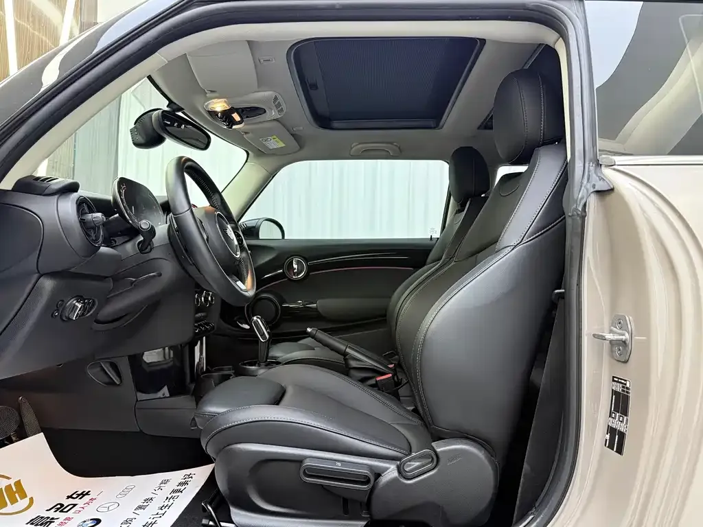 MINI Cooper (3-door) 2022 из CN, фото 3