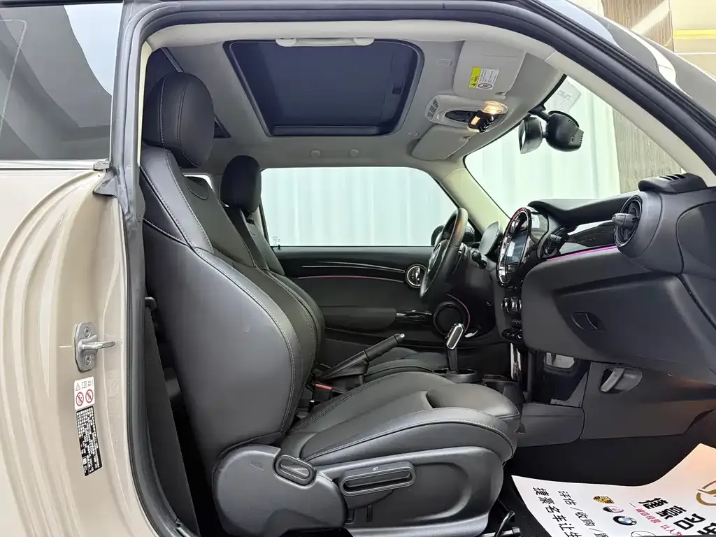 MINI Cooper (3-door) 2022 из CN, фото 9