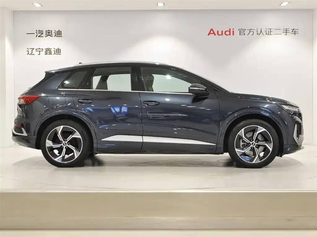 Audi Q4 e-tron — фото 4
