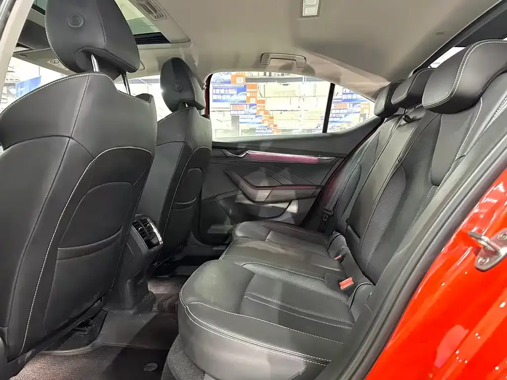 Skoda Octavia 2022 из CN, фото 3