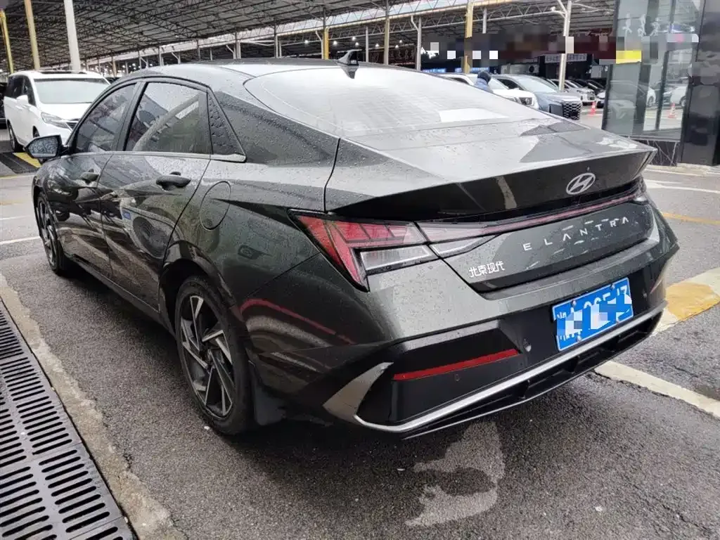 Hyundai Elantra 2023 из CN, фото 4