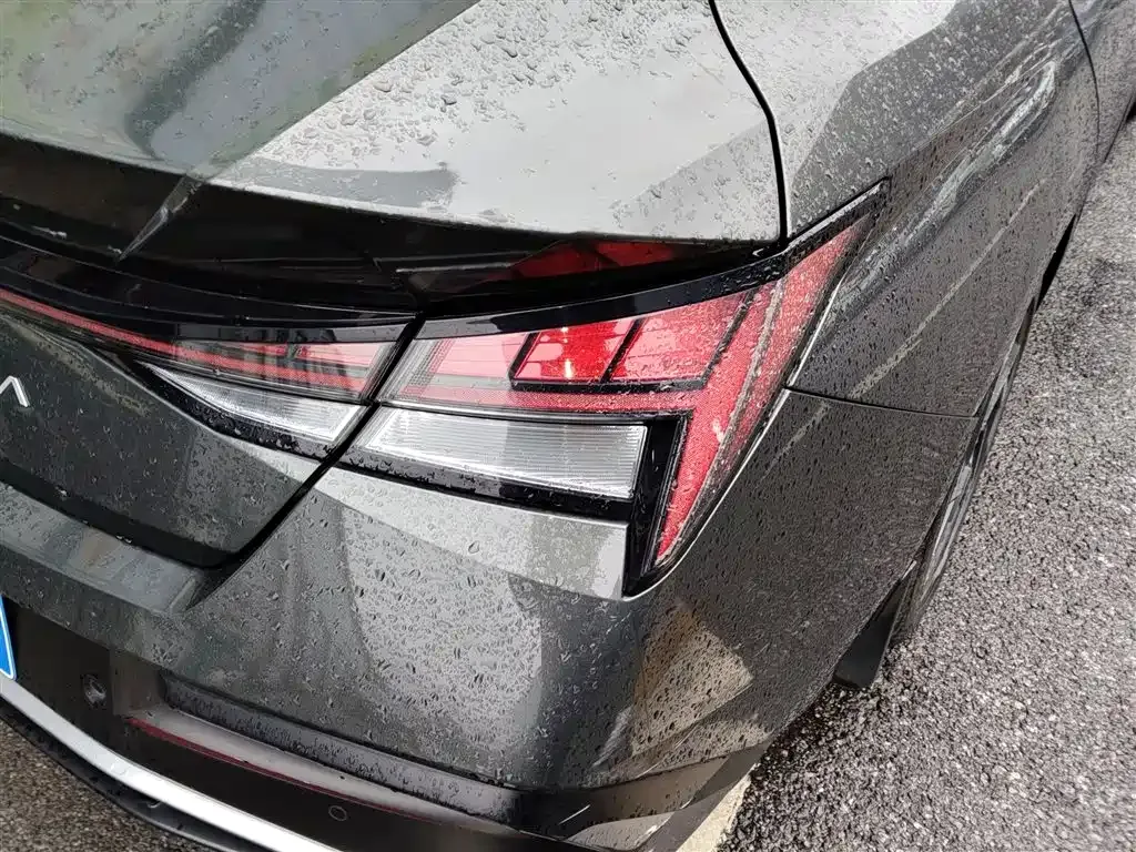 Hyundai Elantra 2023 из CN, фото 9