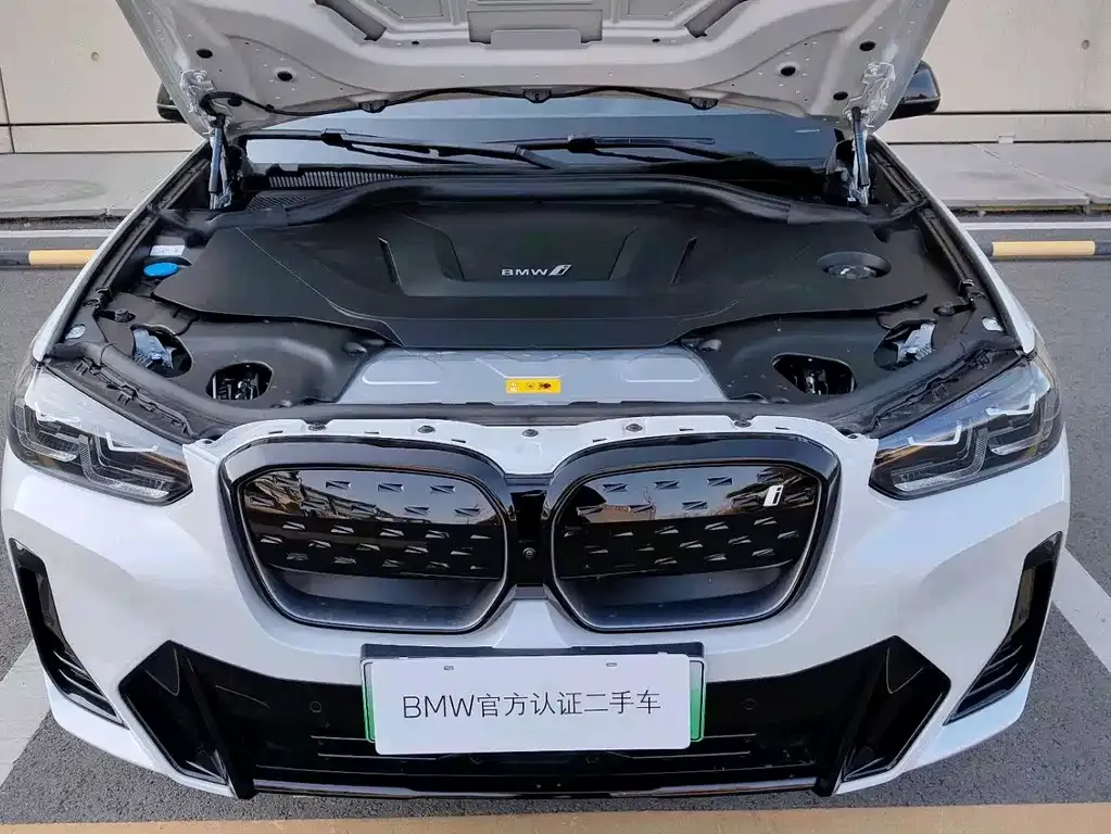 BMW iX3 2025 из CN, фото 7