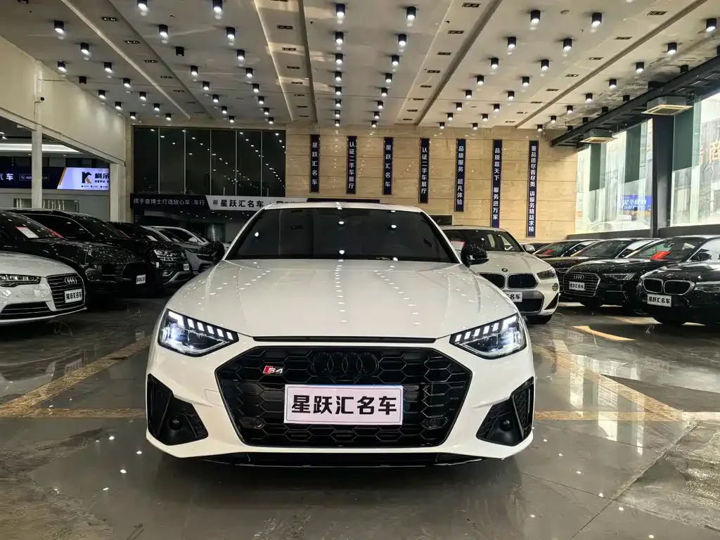 Audi A4L 2024 из CN, фото 10