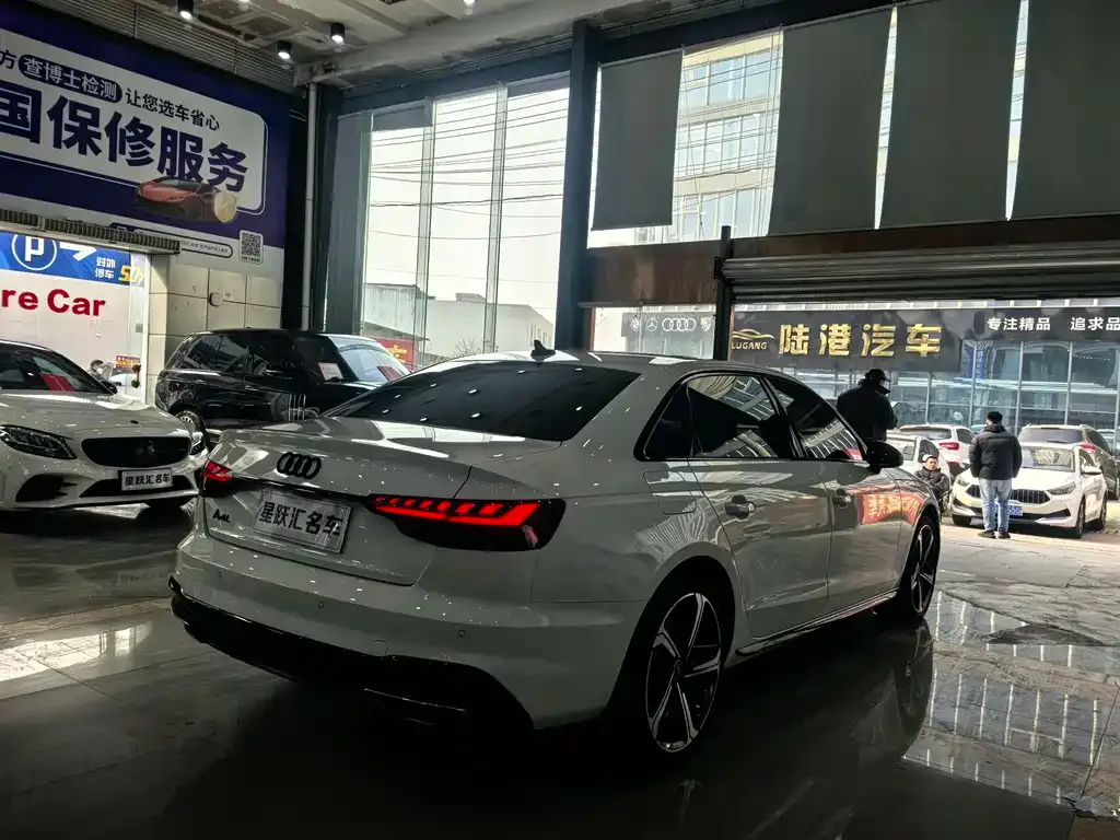 Audi A4L 2024 из CN, фото 7