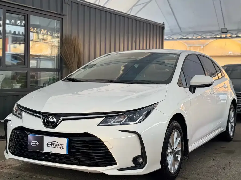 Toyota Corolla 2021 из CN, фото 1