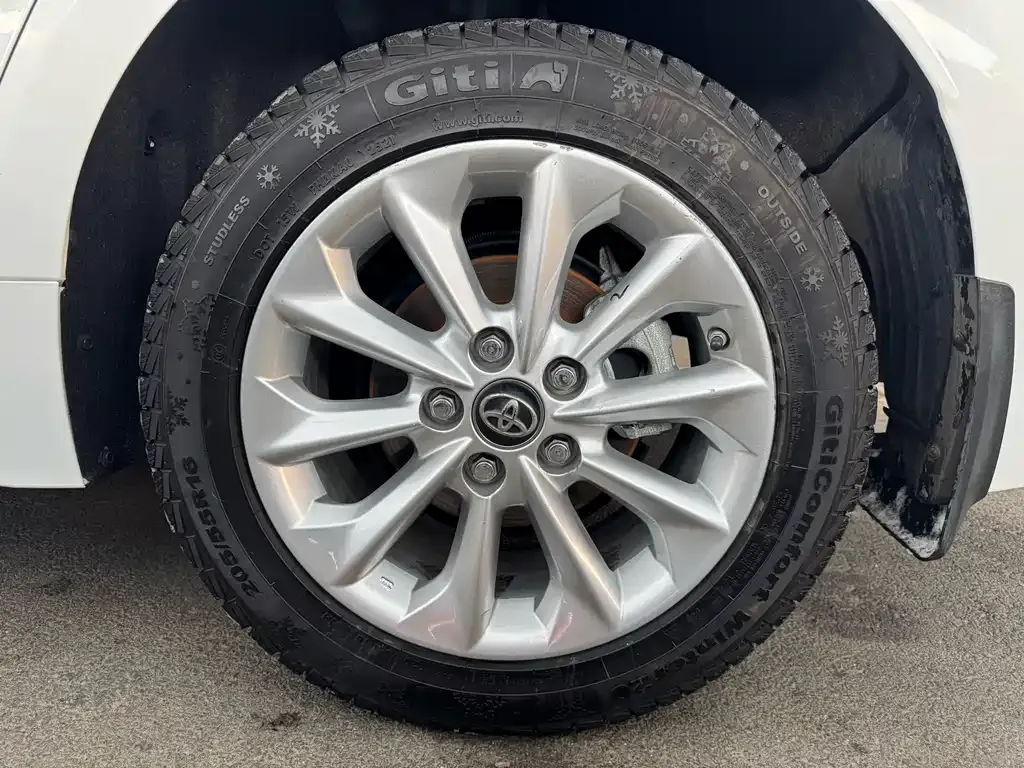Toyota Corolla 2021 из CN, фото 8