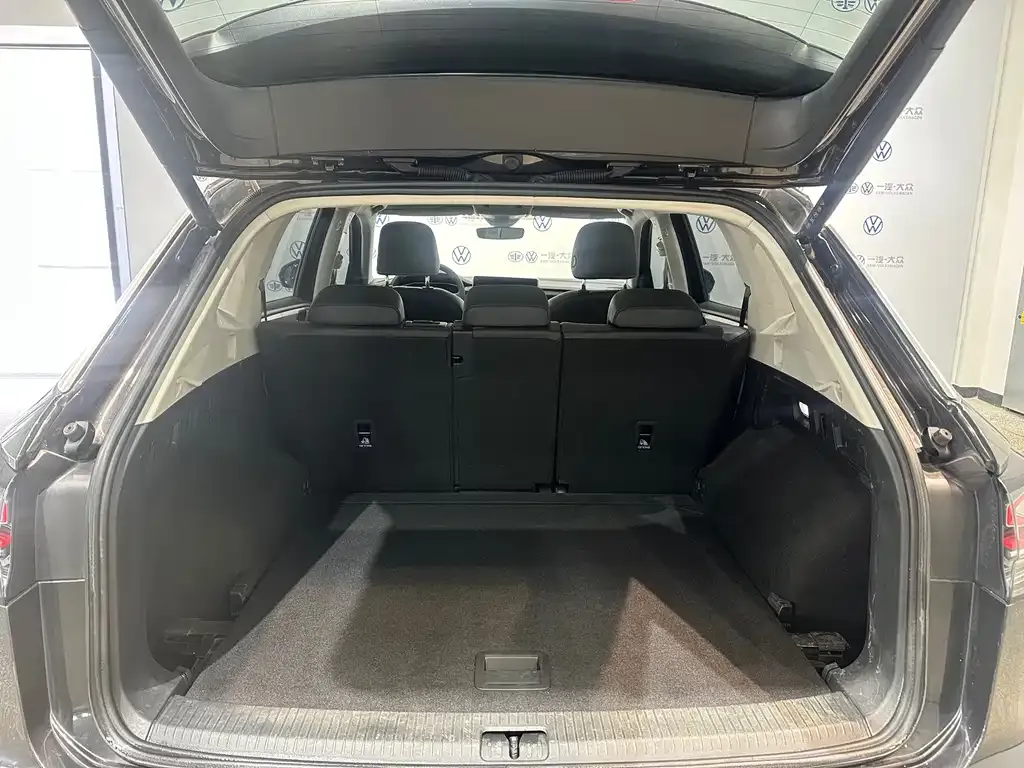 Volkswagen Tayron 2023 из CN, фото 2