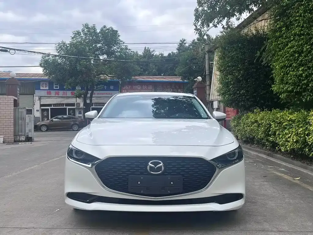 Mazda 3 Axela 2023 из CN, фото 5