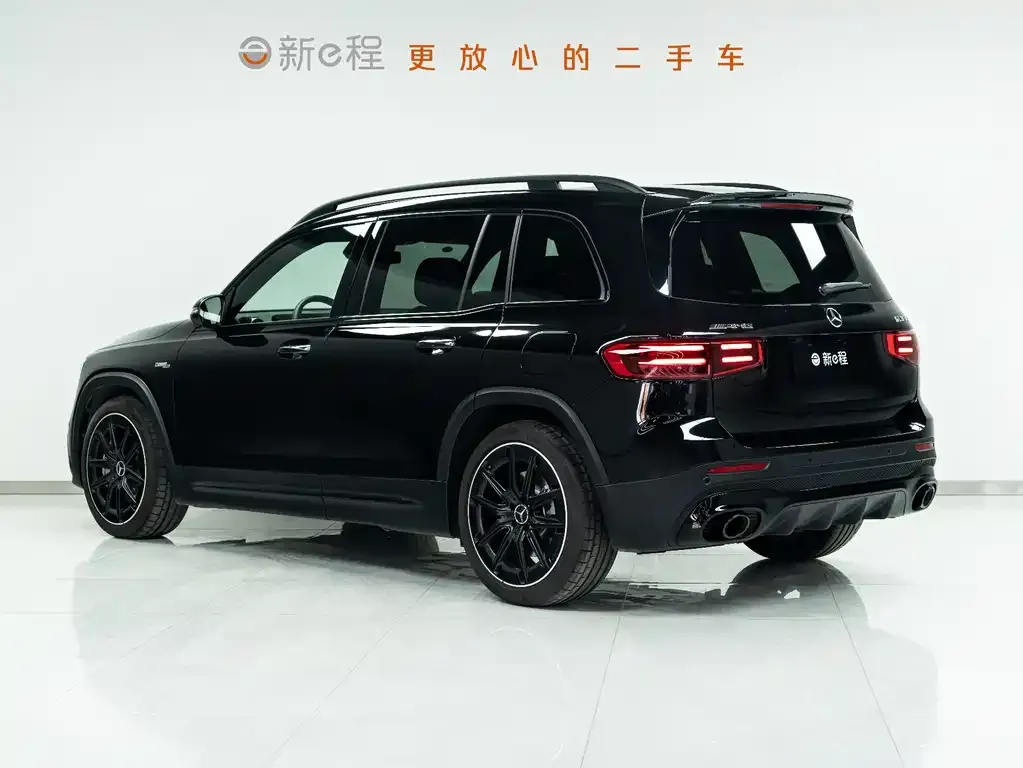 Mercedes-Benz GLB AMG — фото 7