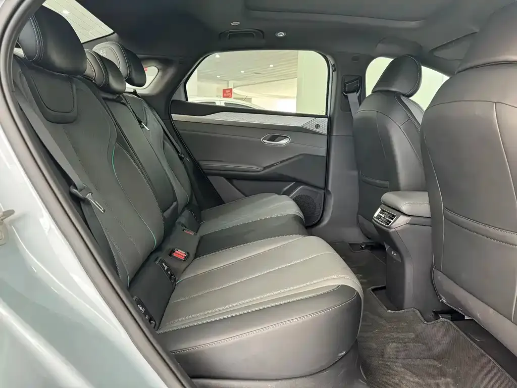 BYD Qin L 2025 из CN, фото 2