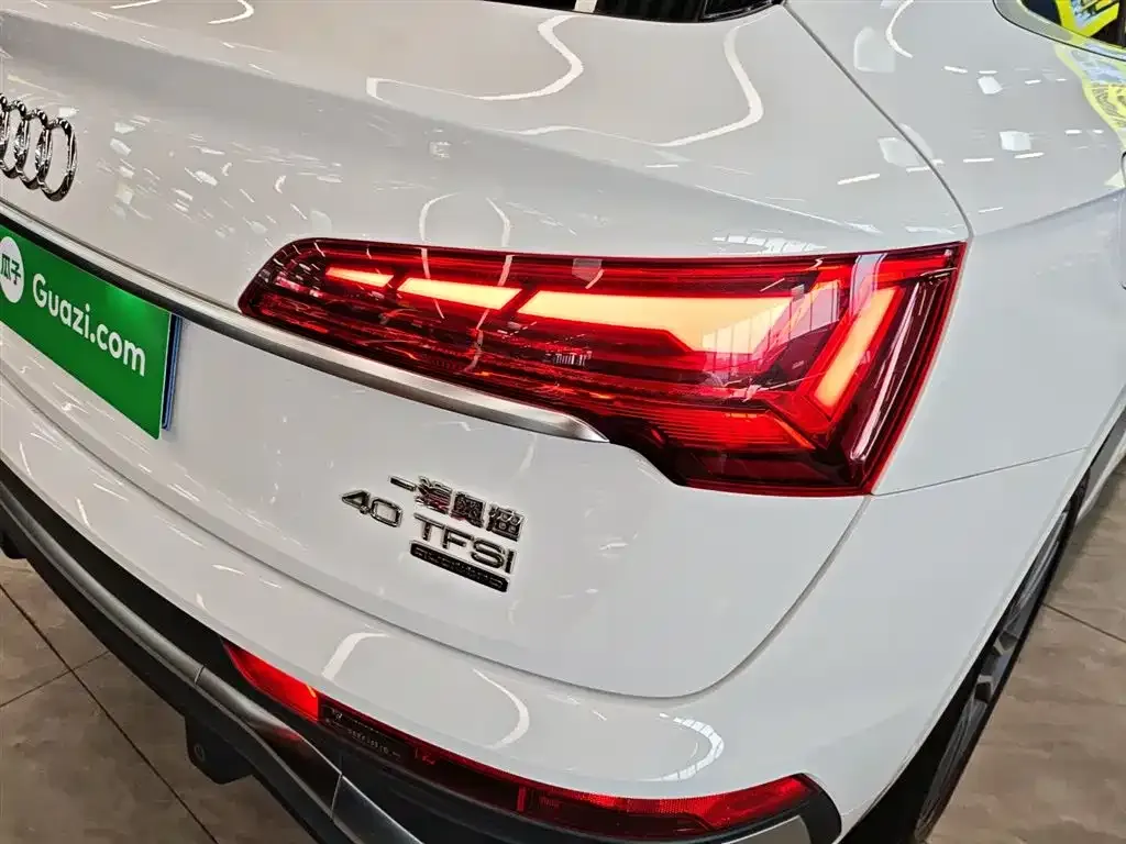 Audi Q5L Sportback 2022 из CN, фото 2