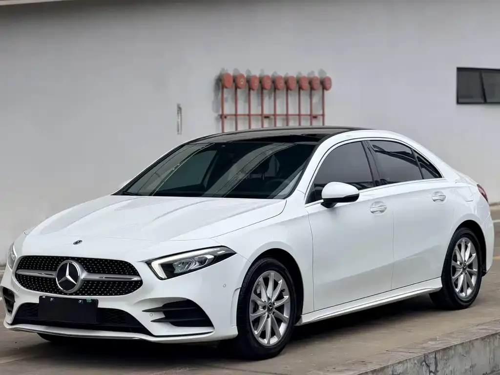 Mercedes-Benz A-Class — фото 1
